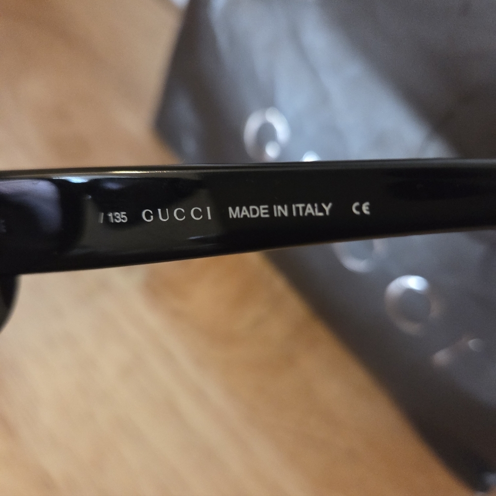 Vintage Gucci Women's Dark Brown Sunglasses - Picture 4 of 5